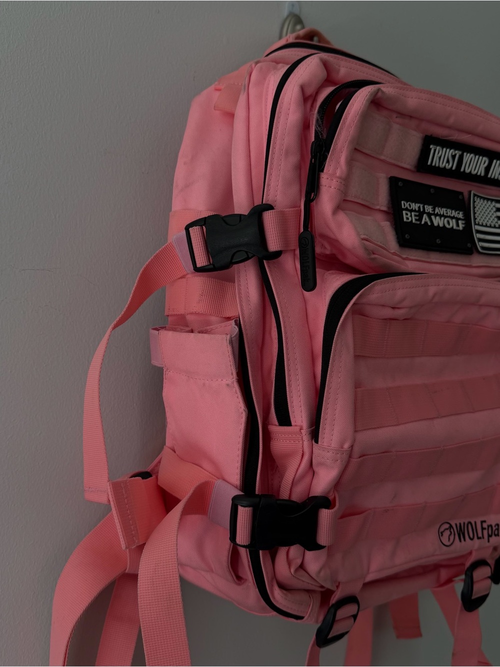 WOLFpak Gym Backpack in Pink - Multiple Pockets 35L - Picture 3 of 5